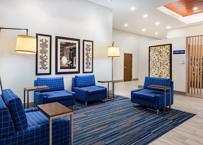 Holiday Inn Express & Suites - Lincoln Downtown By Ihg