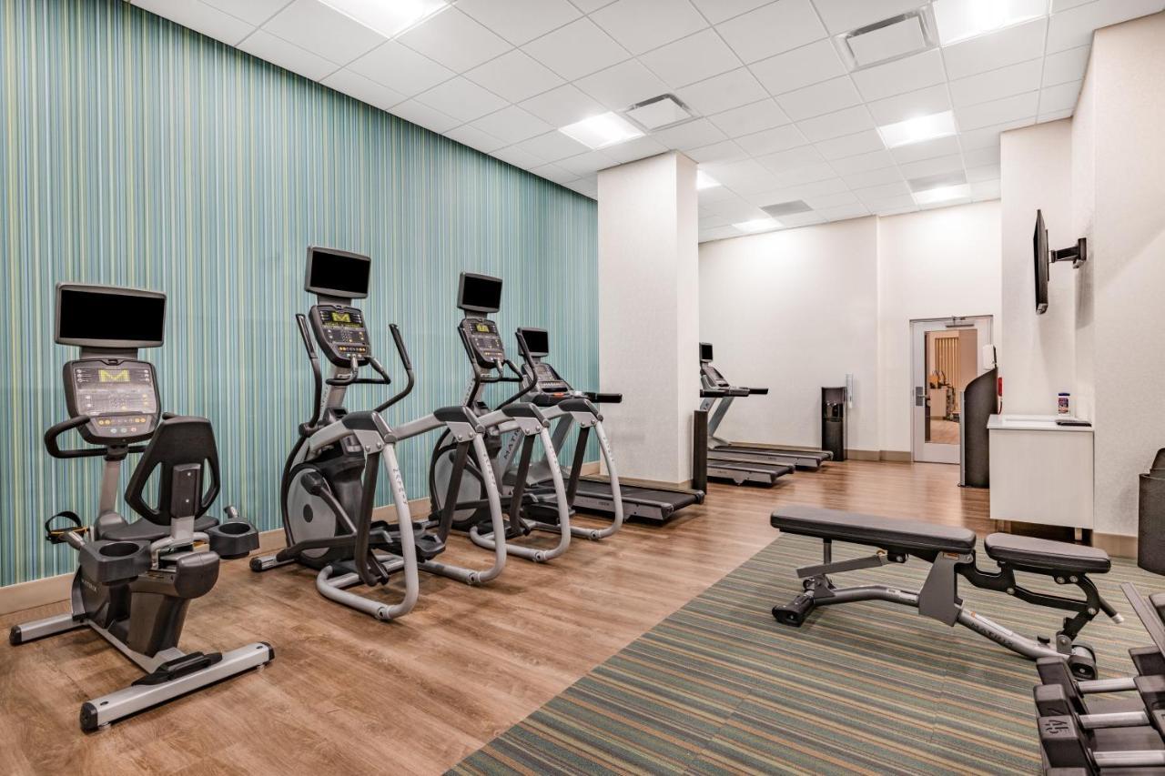Express & - Downtown By Ihg Hotel