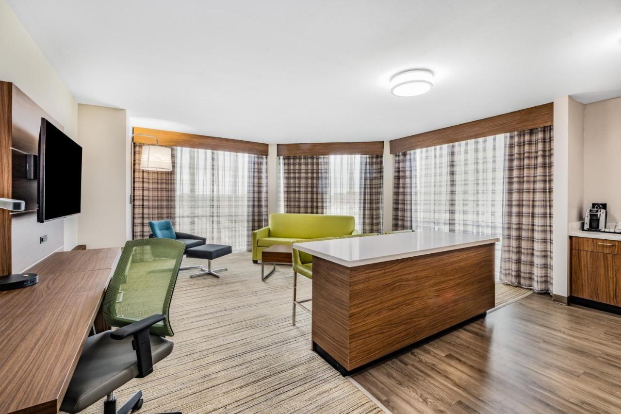 Express & - Downtown By Ihg Hotel 3*